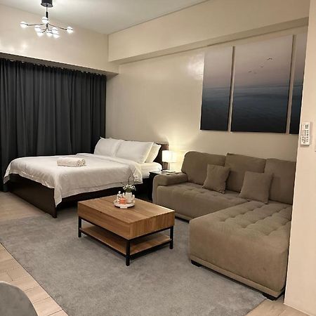 81 Newport Condominium Cluster 5 3A By Rechelle Nunag Пасай Екстериор снимка