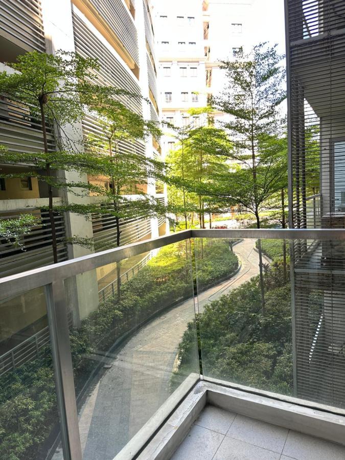 81 Newport Condominium Cluster 5 3A By Rechelle Nunag Пасай Екстериор снимка