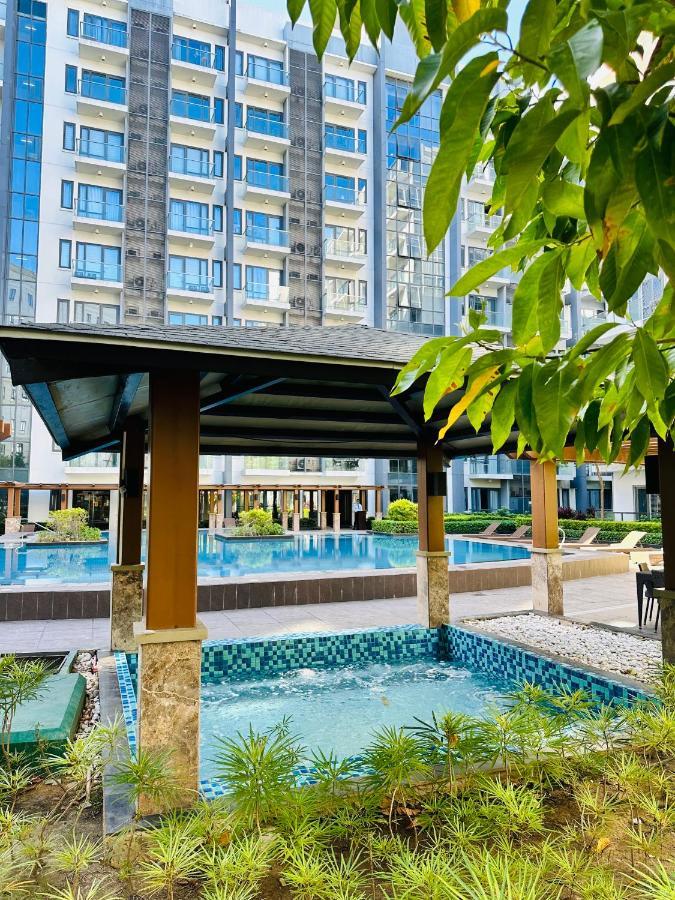 81 Newport Condominium Cluster 5 3A By Rechelle Nunag Пасай Екстериор снимка