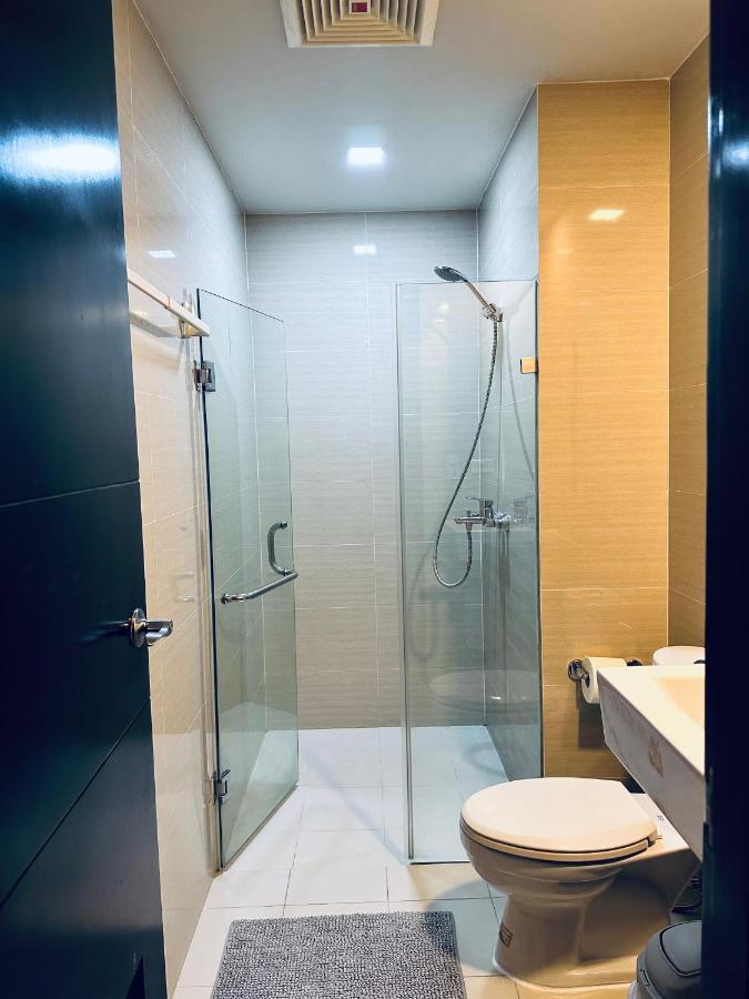 81 Newport Condominium Cluster 5 3A By Rechelle Nunag Пасай Екстериор снимка
